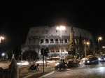 SX31495 Traffic by Colosseum at night.jpg